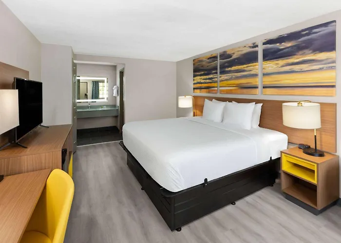 Days Inn & Suites By Wyndham Vicksburg
