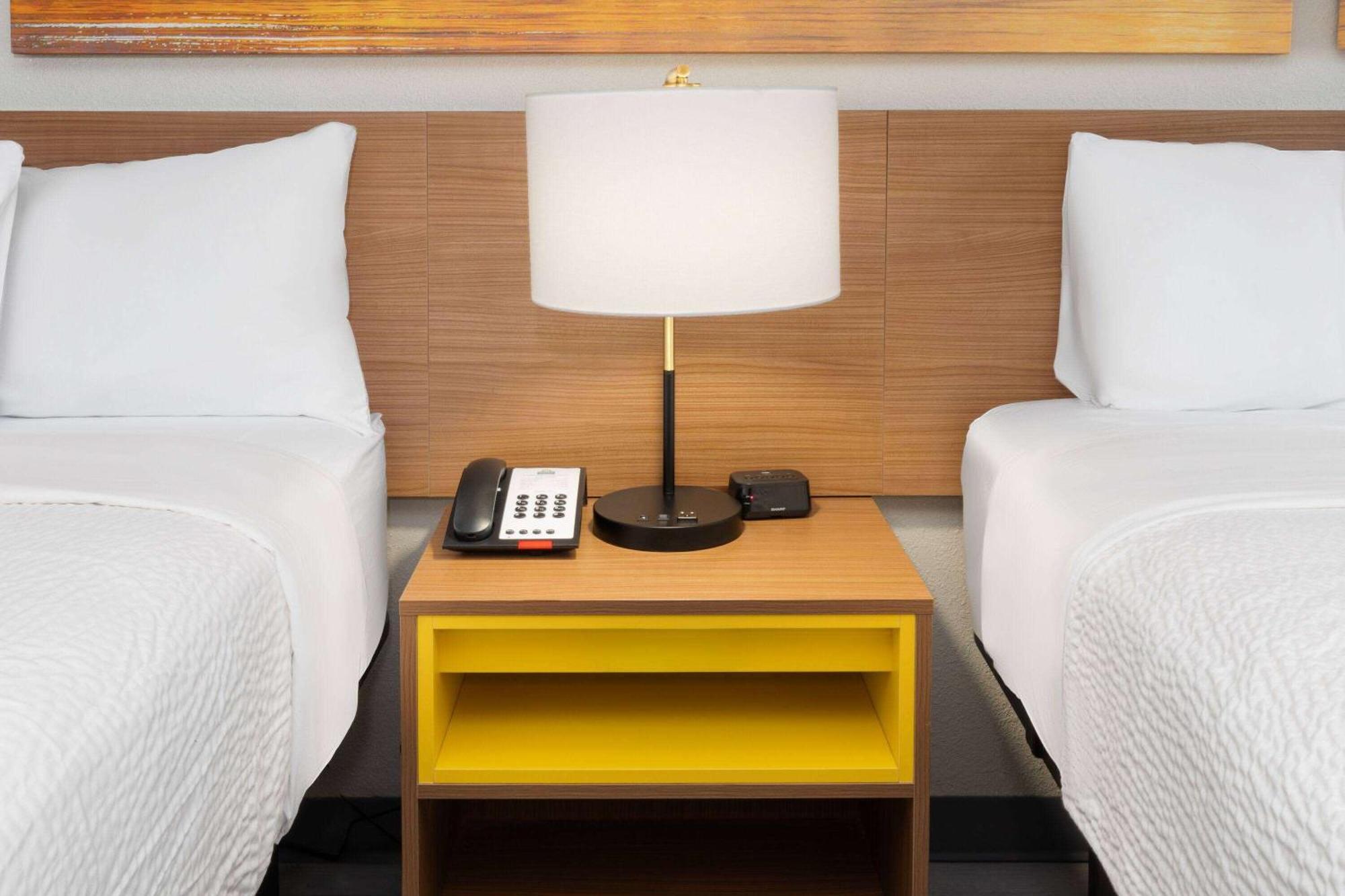 Days & By Wyndham Hotel