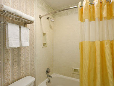 Hotel Days & By Wyndham Vicksburg